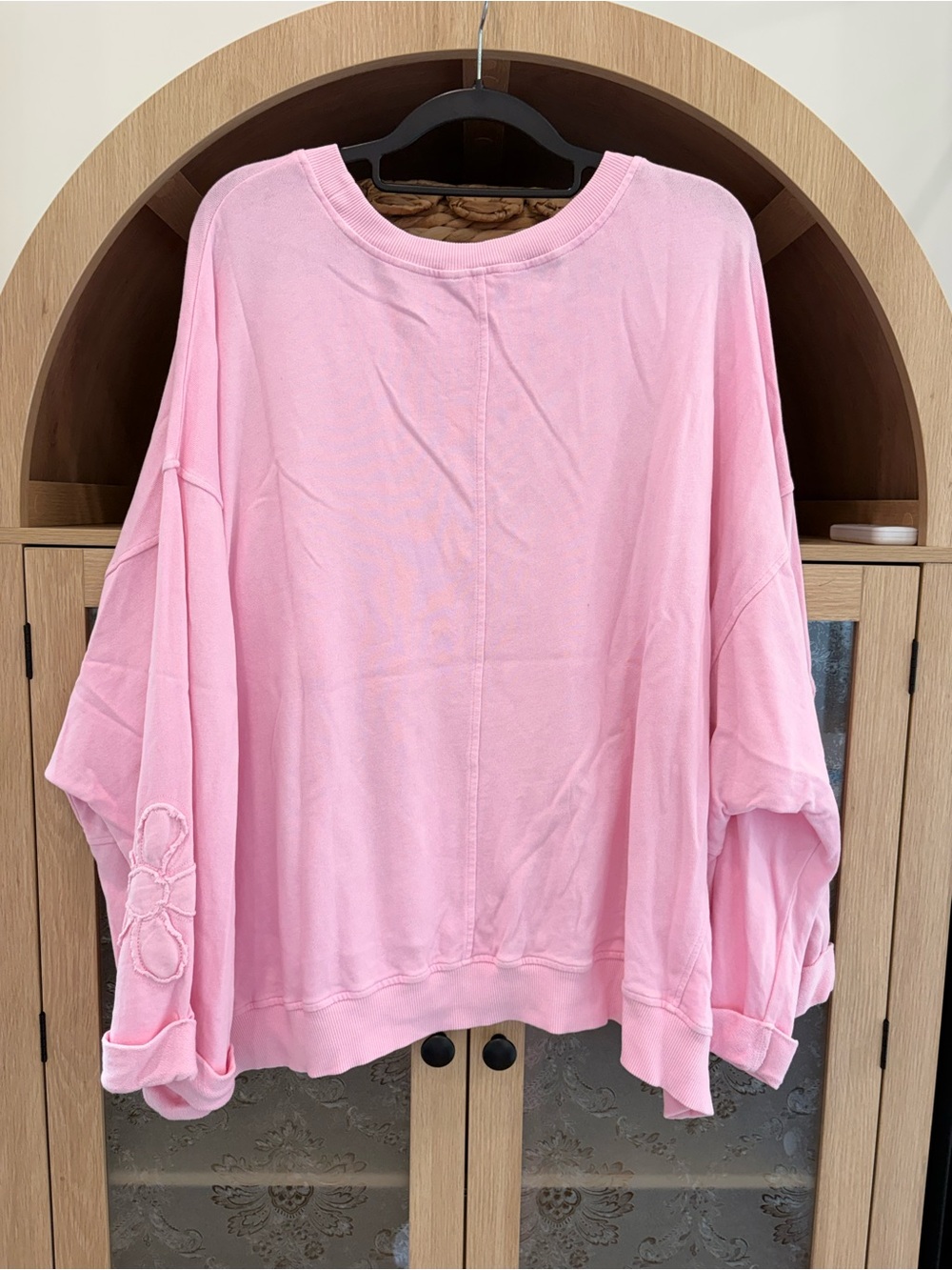 Never worn! easel Oversized Pink Floral Appliqué Crewneck Sweatshirt - Picture 4 of 4